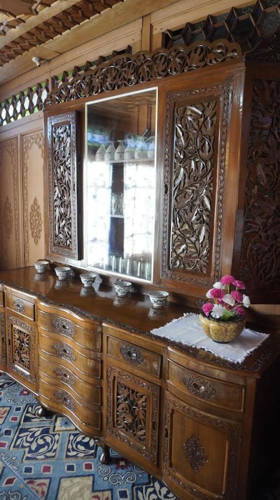 Mossess Group Of Houseboats Hotel ศรีนาการ์ ภายนอก รูปภาพ